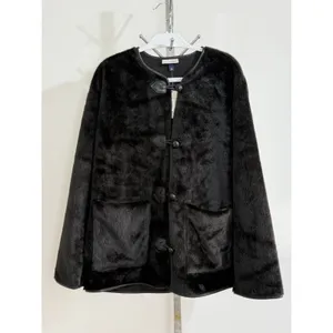 NWT Universal Thread Women Black Faux Fur Toggle Jacket Coat Pockets Size XL thumbnail 4