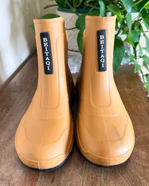 Womens EU 41 Tan‎ Brown Waterproof Ankle Rain Bots Lug Sole Pull On Outdoor Wet thumbnail 1