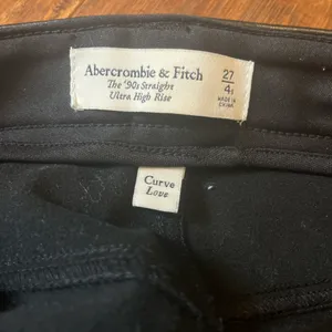 Abercrombie 90s Straight Ultra High Rise Curve Love Leather Pants thumbnail 4