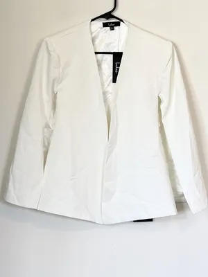 Lulus NWT Voguish Charm White Split Sleeve Blazer Cape - Size: Medium *flaw thumbnail 2