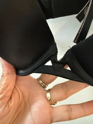 Victoria's Secret Bra thumbnail 2