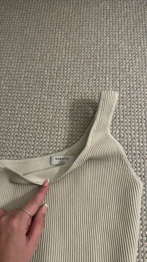 Aritzia Babaton One-Shoulder Tank thumbnail 3
