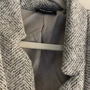 - Tayshia Pocketed Coat - Heather Grey thumbnail 2