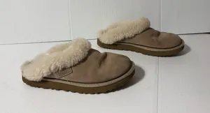 UGG cluggette leather sheepskin slippers womens size 8 thumbnail 1
