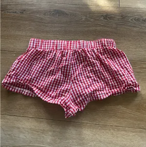 Edikted Gingham Boxer Shorts Red thumbnail 2