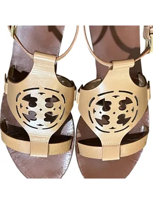 Tory Burch Zoey 10MM Sandals Women 8.5 Sand Tan Leather Cutout Ankle Strap Used thumbnail 16