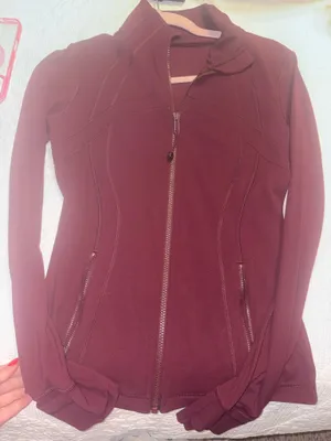 Lululemon thumbnail 1