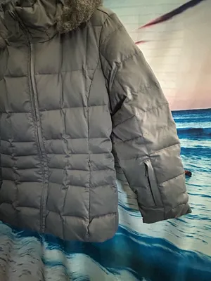 Calvin Klein Women’s Quilted Hooded Puffer Jacket with Faux Fur Trim XL thumbnail 3