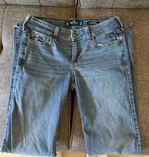 Hollister Low-Rise Bootcut Jeans thumbnail 1