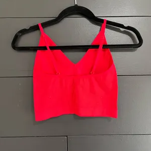 Cherry Red Ribbed Crop Tank Top Stretch Women’s Athletic Casual Sz S EUC thumbnail 4