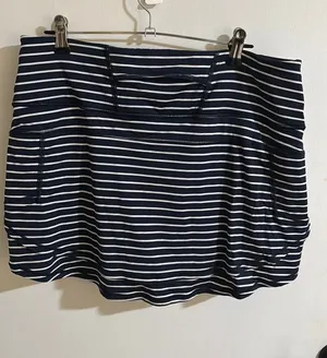 Athleta navy and white tennis skirt thumbnail 1