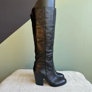 Saks 5th Avenue Sammie Black Leather Knee High Boots Sz 6 New and Unworn thumbnail 3
