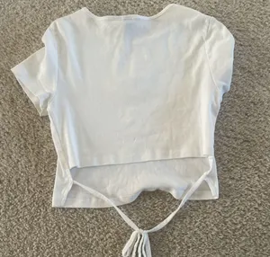 Boutique Oyster Shell Beaded top thumbnail 4