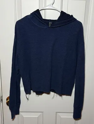 Vimmia Long Sleeve Crop Top thumbnail 1