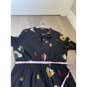 Madewell Short Dress VNeck Collar Tie Leaf Print Black Sheer Long Sleeves Size 1 thumbnail 6
