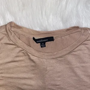 Ambiance Tan Front Twist Long Sleeve Crop Top Size M thumbnail 3
