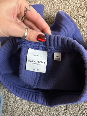 Aritzia Sweat Fleece Shorts purple ccs thumbnail 3