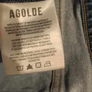 Agolde Los Angeles Distressed Straight Leg Crop Jeans Medium Wash Size 31 thumbnail 3