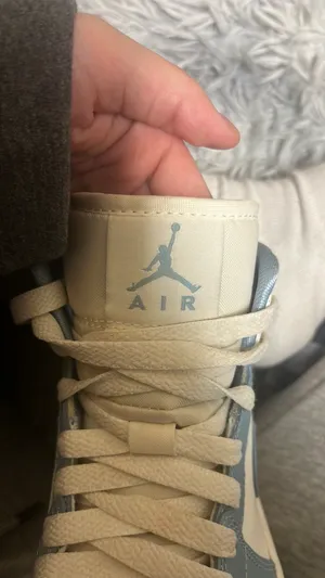 Nike Jordan 1 Retro university blue thumbnail 4