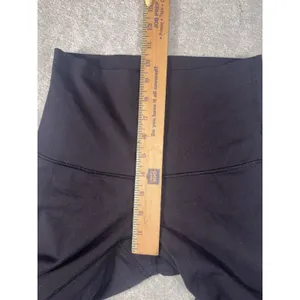 black lululemon cropped leggings size 4 thumbnail 7