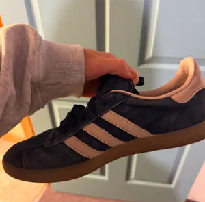Adidas Samba thumbnail 1