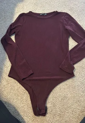 Boohoo Maroon Bodysuit thumbnail 1