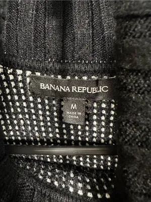 B106. Banana Republic Black & White Ribbed Turtleneck Sweater thumbnail 2