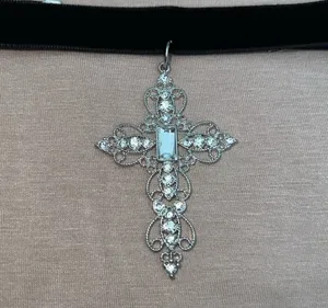 Black Velvet Rhinestone Cross Pendant Choker thumbnail 5