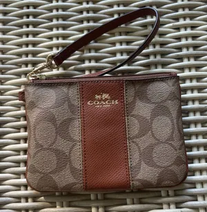 Coach‎ Signature C Leather Wristlet thumbnail 1