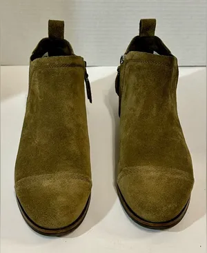 TOMS Reese Bootie Suede Olive Green EUC Size‎ W9 thumbnail 1