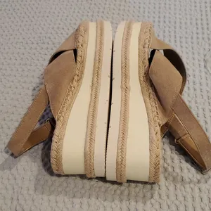 Marc Fisher Beige Gandy Platform Espadrille Sandal, Size 9 M US thumbnail 5