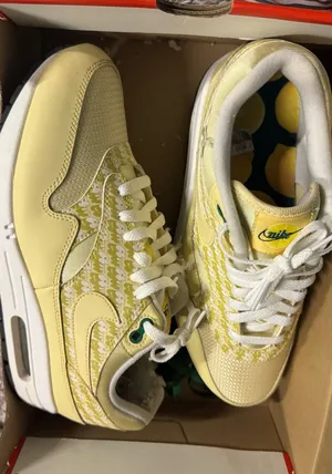 Nike Air Max 1 Lemonade thumbnail 1
