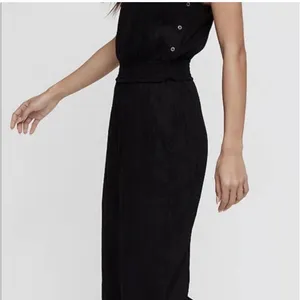 Wilfred Aritzia Irene Jumpsuit Size M Boho‎ Black Side Button Cinched Waist thumbnail 4