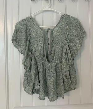 Boutique Top thumbnail 2