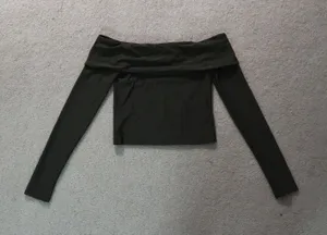 Edikted Green Off The Shoulder Top thumbnail 2
