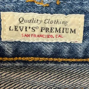 Levi's Women's Blue High Waisted Frayed Raw Hem Cut Off Denim Jean Shorts Size S thumbnail 4