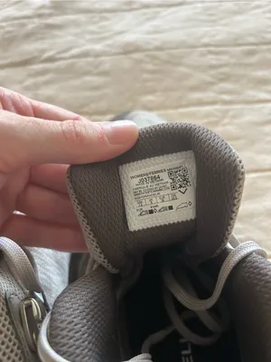 Merrell Women's Gray and Lavender Lace-Up Hiking Boots thumbnail 4