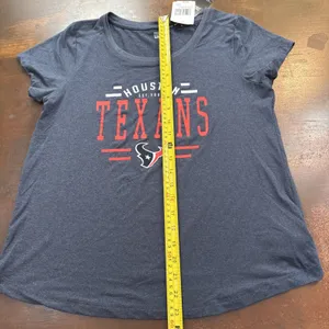 Houston Texans Women’s Medium new Era T-shirt Sportswear H-town tee casual NFL thumbnail 3