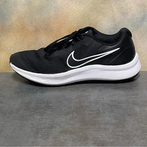 Nike Star Runner 3 Women's Black & White Sneakers Size 8.5M thumbnail 16