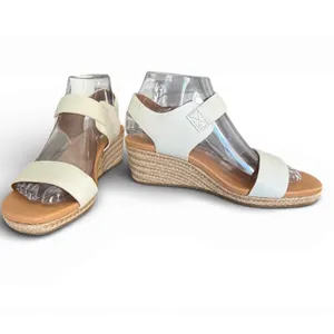 UGG Eisley Cream White Leather Espadrille Wedge Sandals‎ Size 7 thumbnail 2