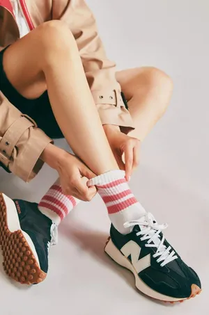 New Balance X Anthropologie 6 sneakers Runners Shoe Lug Platform Black Wedge thumbnail 1