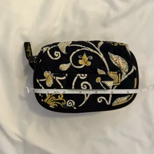 EUC Vera Bradley Fold Out Multi-compartment Cosmetic Bag thumbnail 2
