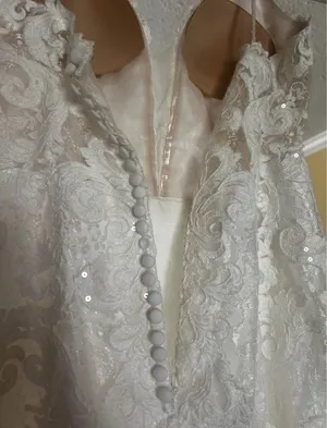 Wedding Dress White Size 8 thumbnail 3