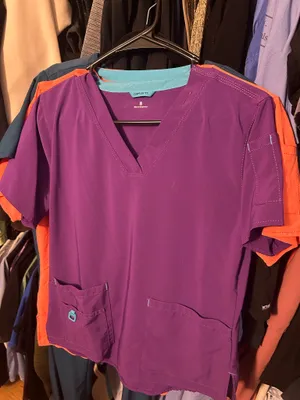 Carhartt Scrub Top thumbnail 4