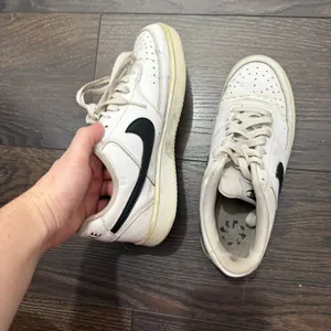 Nike Women’s 8 Court Vision Low Top Sneakers thumbnail 6