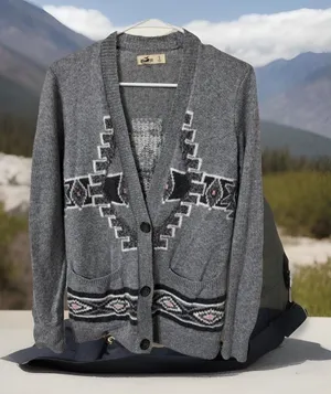y2kWomen's‎ Hollister Aztec Cardigan Sweater Vest Sweater Button Down Sz S GOTH thumbnail 1