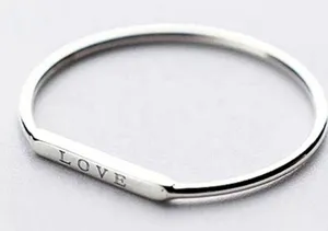 NEW Women's Dainty‎ White Gold-Plated S925 LOVE Bar Ring Size 4 thumbnail 1