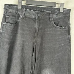 American Eagle Womens Size 8 Low Rise Baggy Wide Leg Jeans Black‎ Wash Stretch thumbnail 2