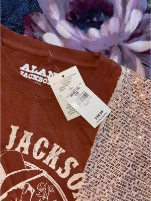 Buckle Cropped T-Shirt thumbnail 2
