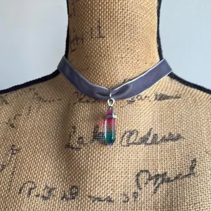 Boutique Rainbow crystal on a grey choker thumbnail 1